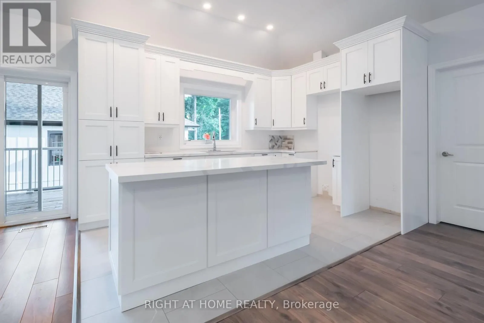 50 BREITHAUPT CRESCENT