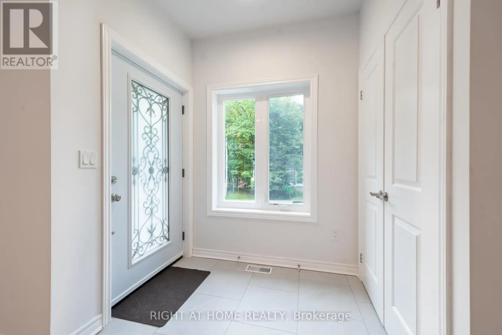 50 BREITHAUPT CRESCENT