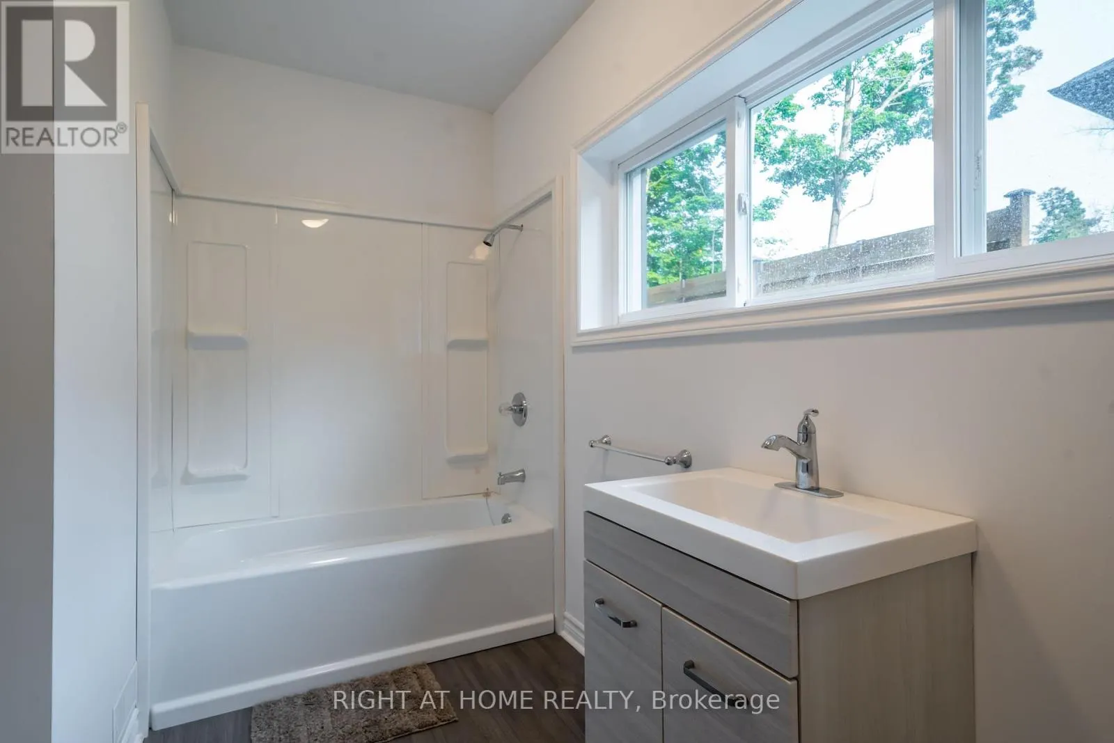 50 BREITHAUPT CRESCENT