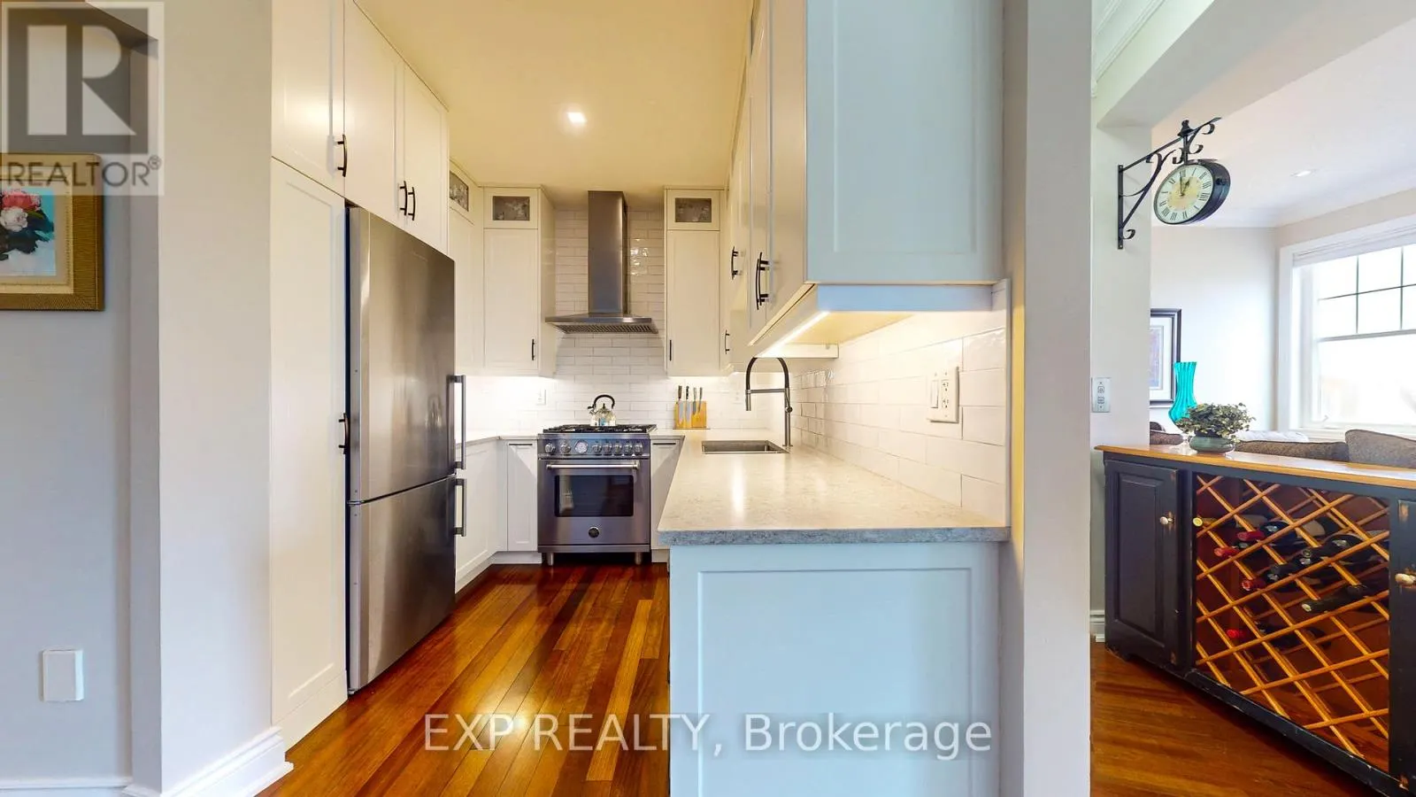10 BOARDWALK AVENUE