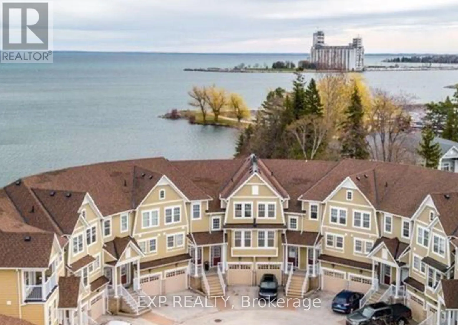10 BOARDWALK AVENUE