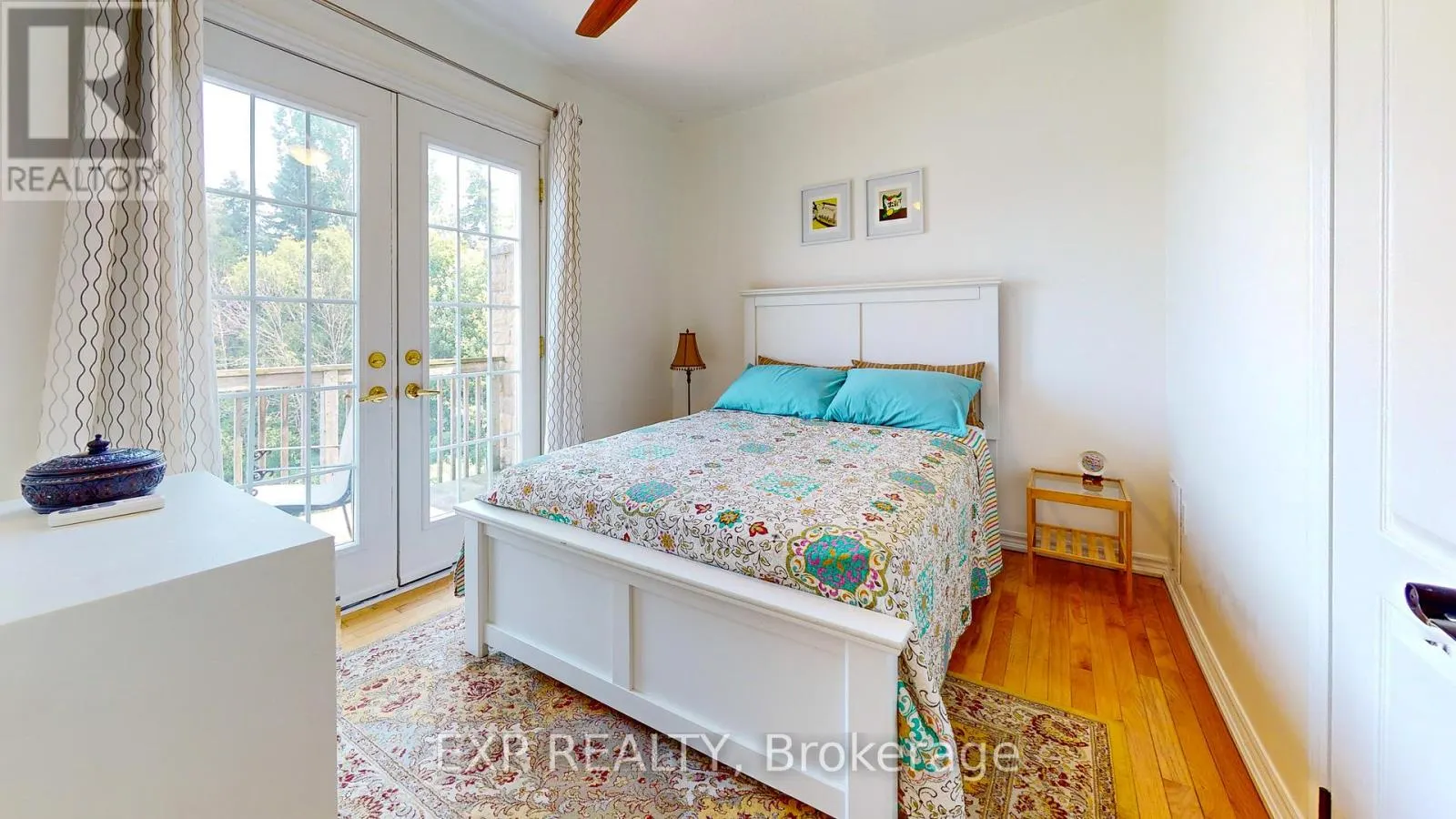 10 BOARDWALK AVENUE