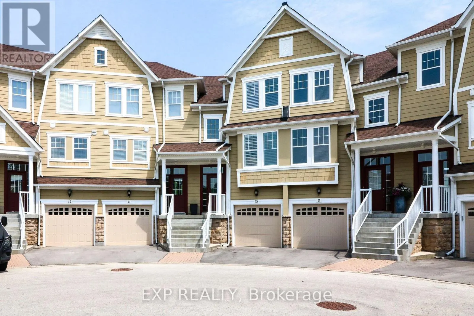 10 BOARDWALK AVENUE