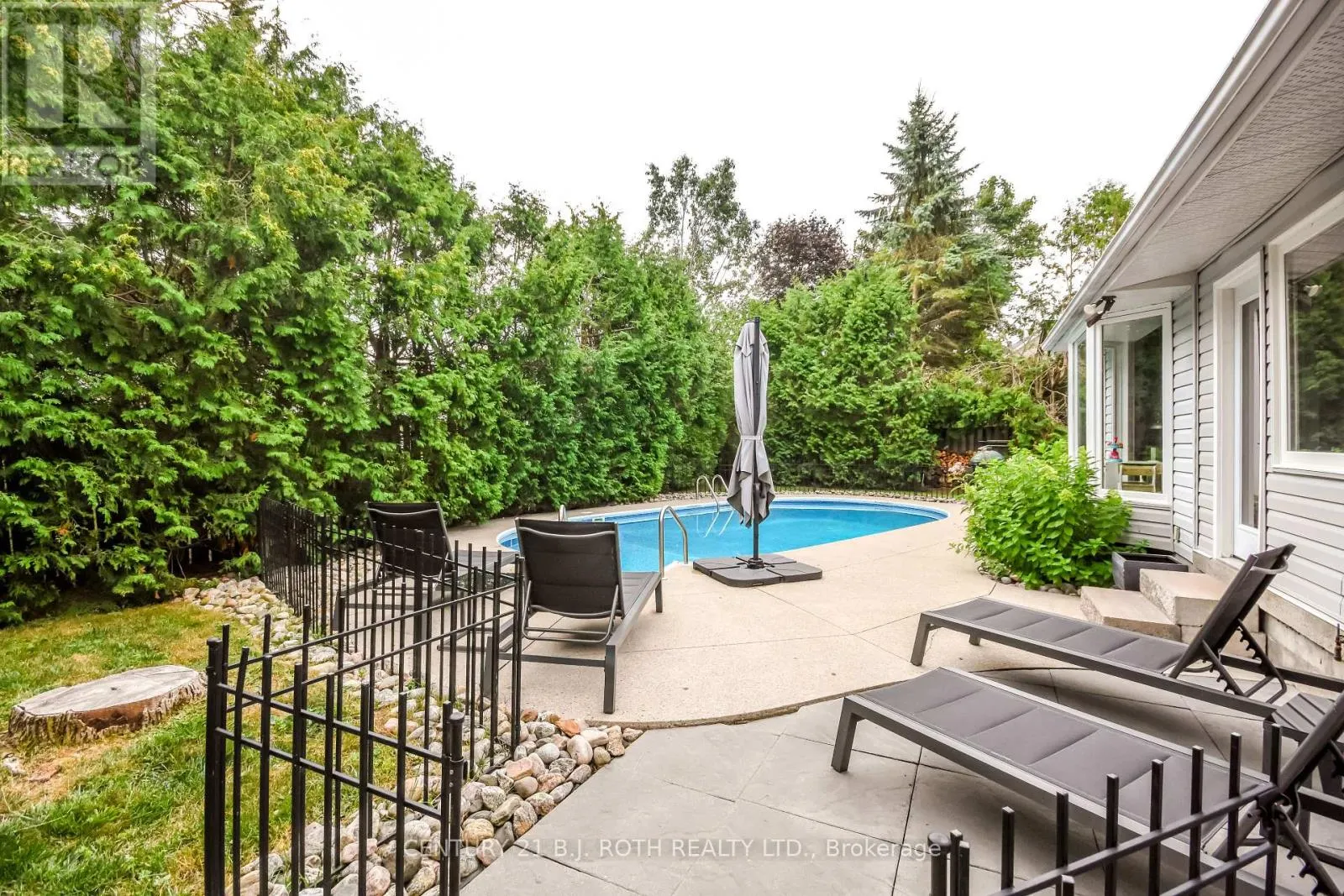 31 HOWARD DRIVE
