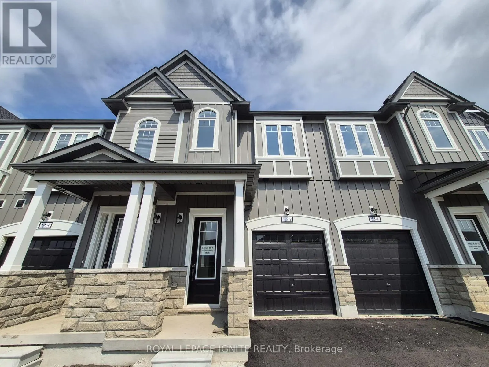 556 HUDSON CRESCENT