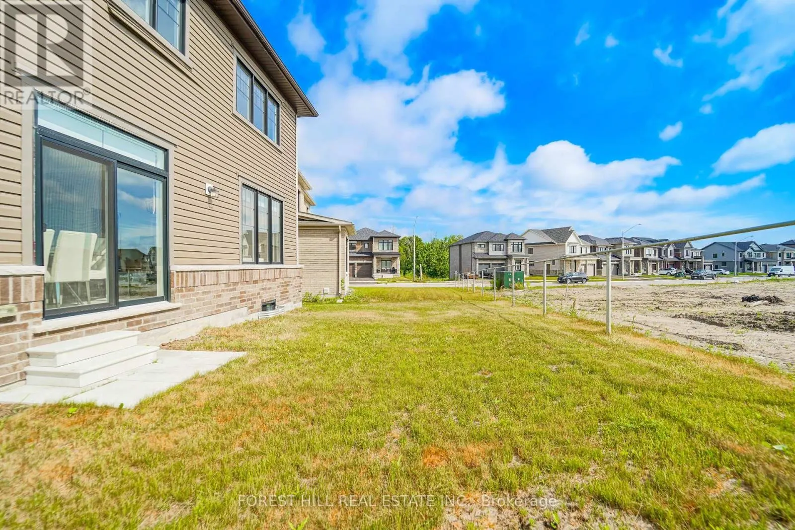29 KINGSBURY TRAIL