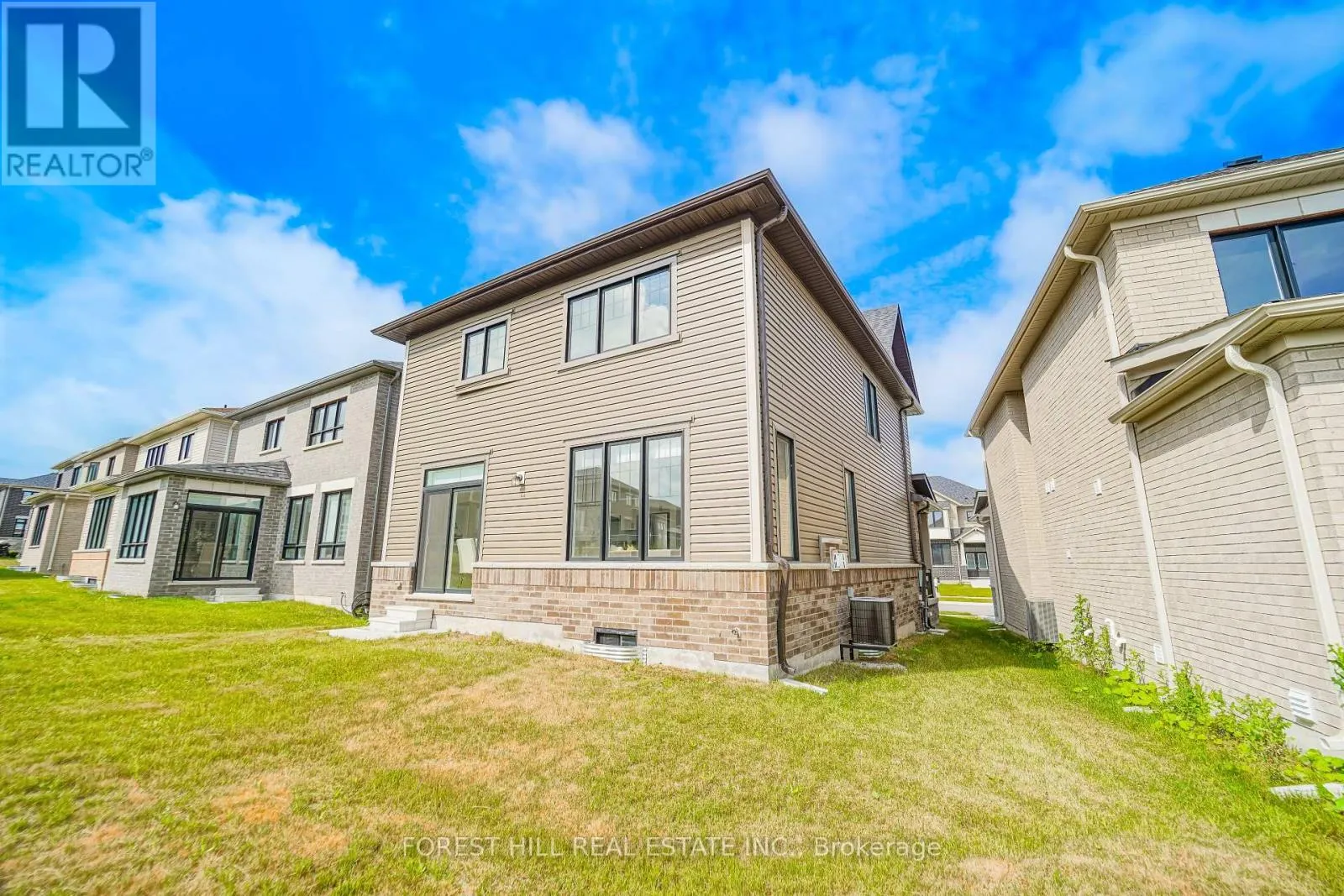 29 KINGSBURY TRAIL