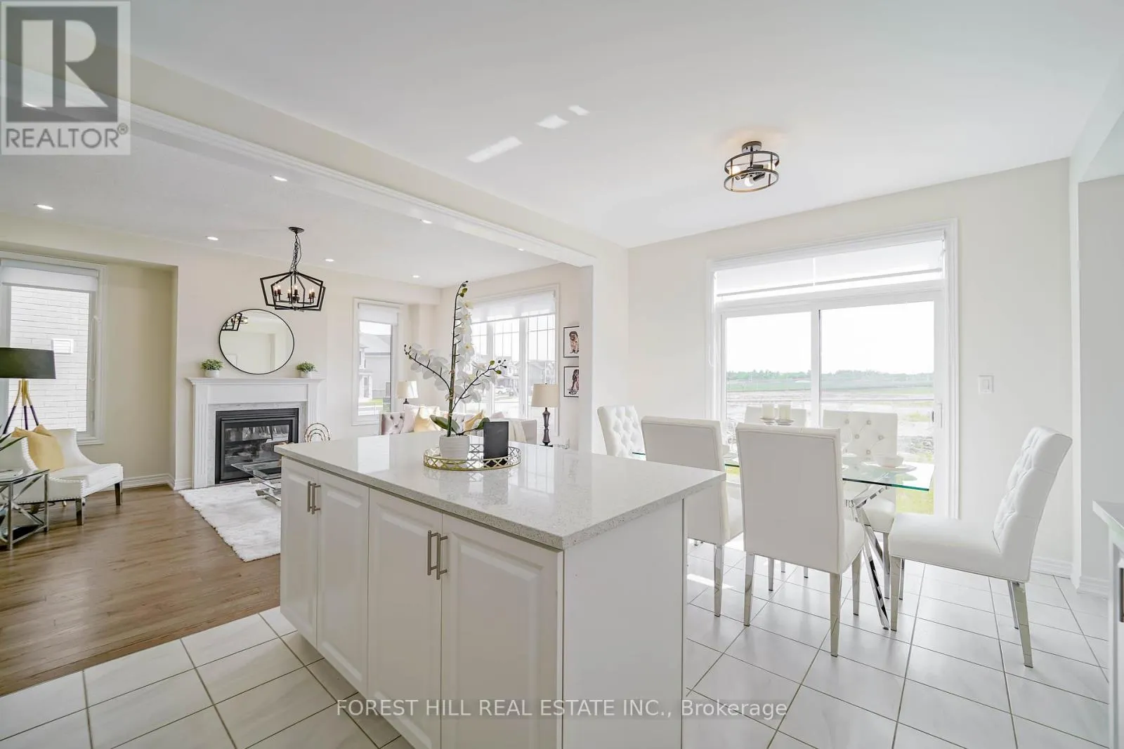 29 KINGSBURY TRAIL