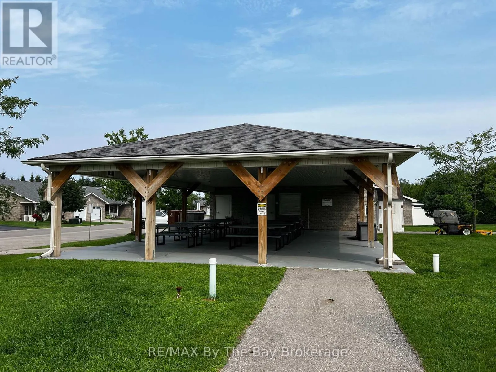 50 CLOVER CRESCENT