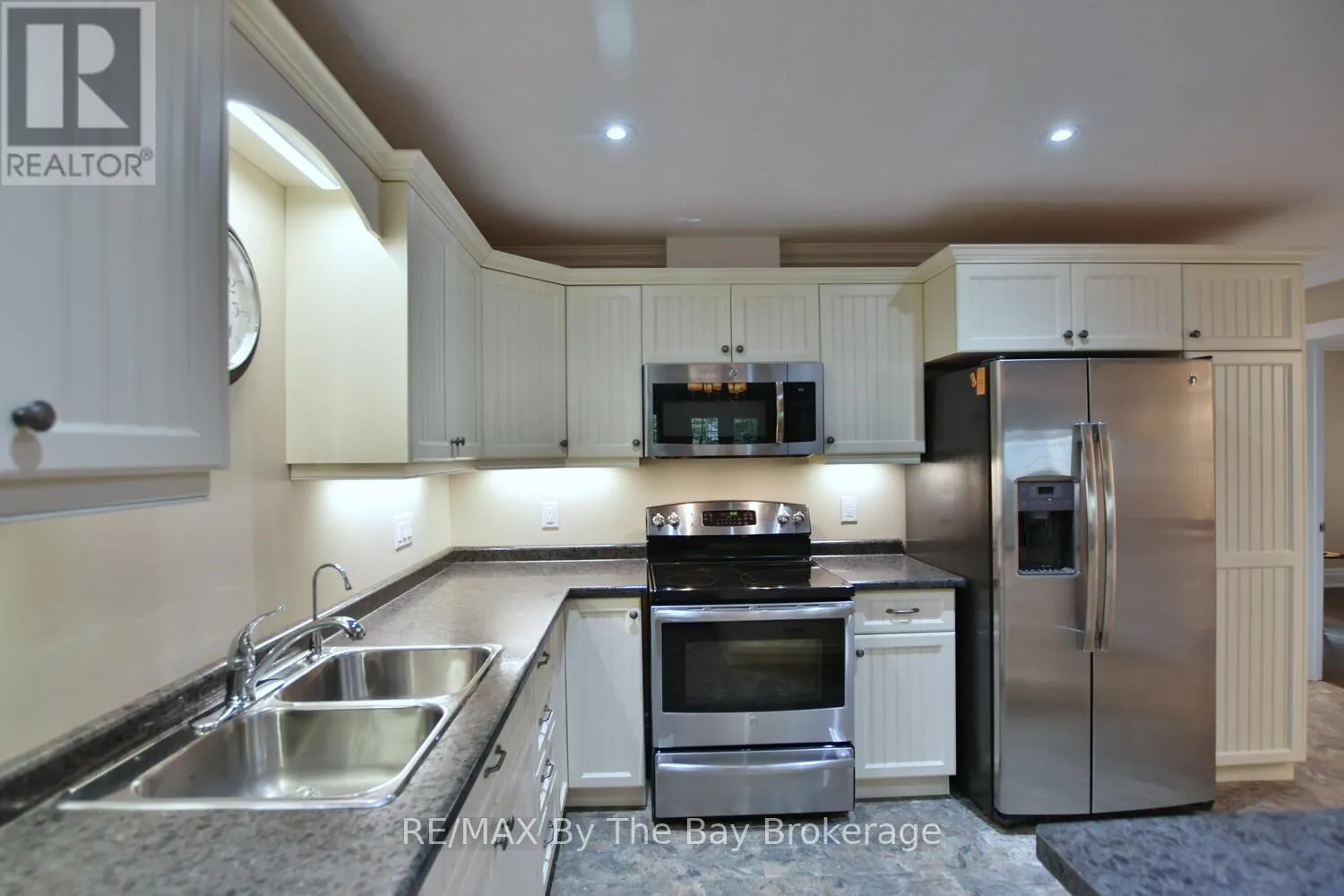 50 CLOVER CRESCENT