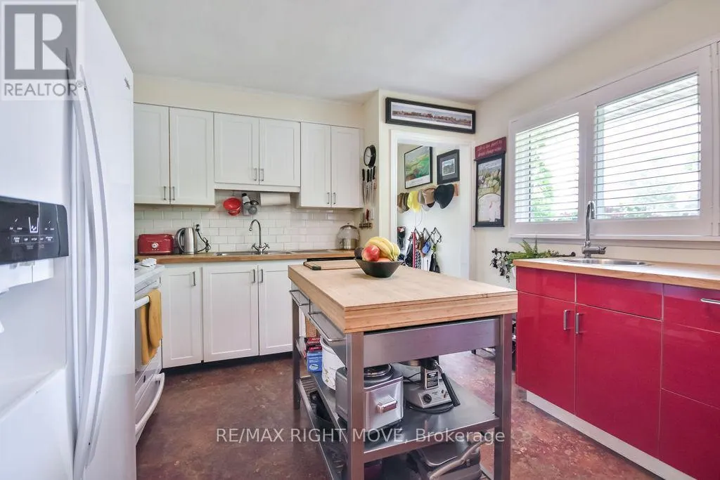 129 NORTH STREET W