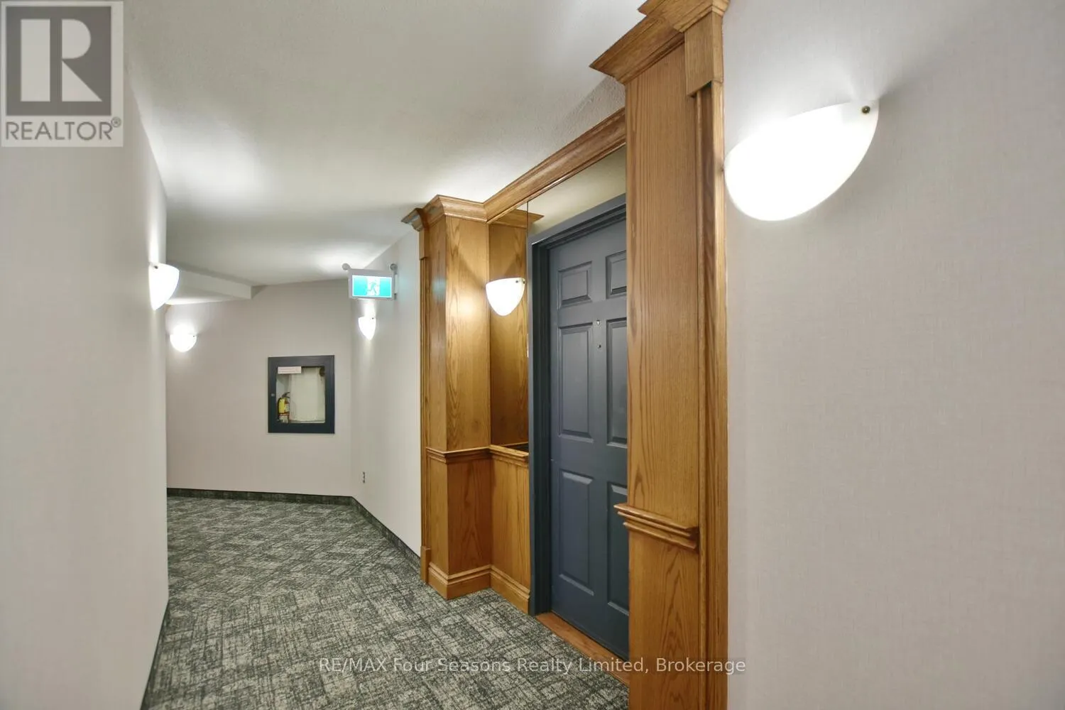 210 - 16 RAGLAN STREET, #210