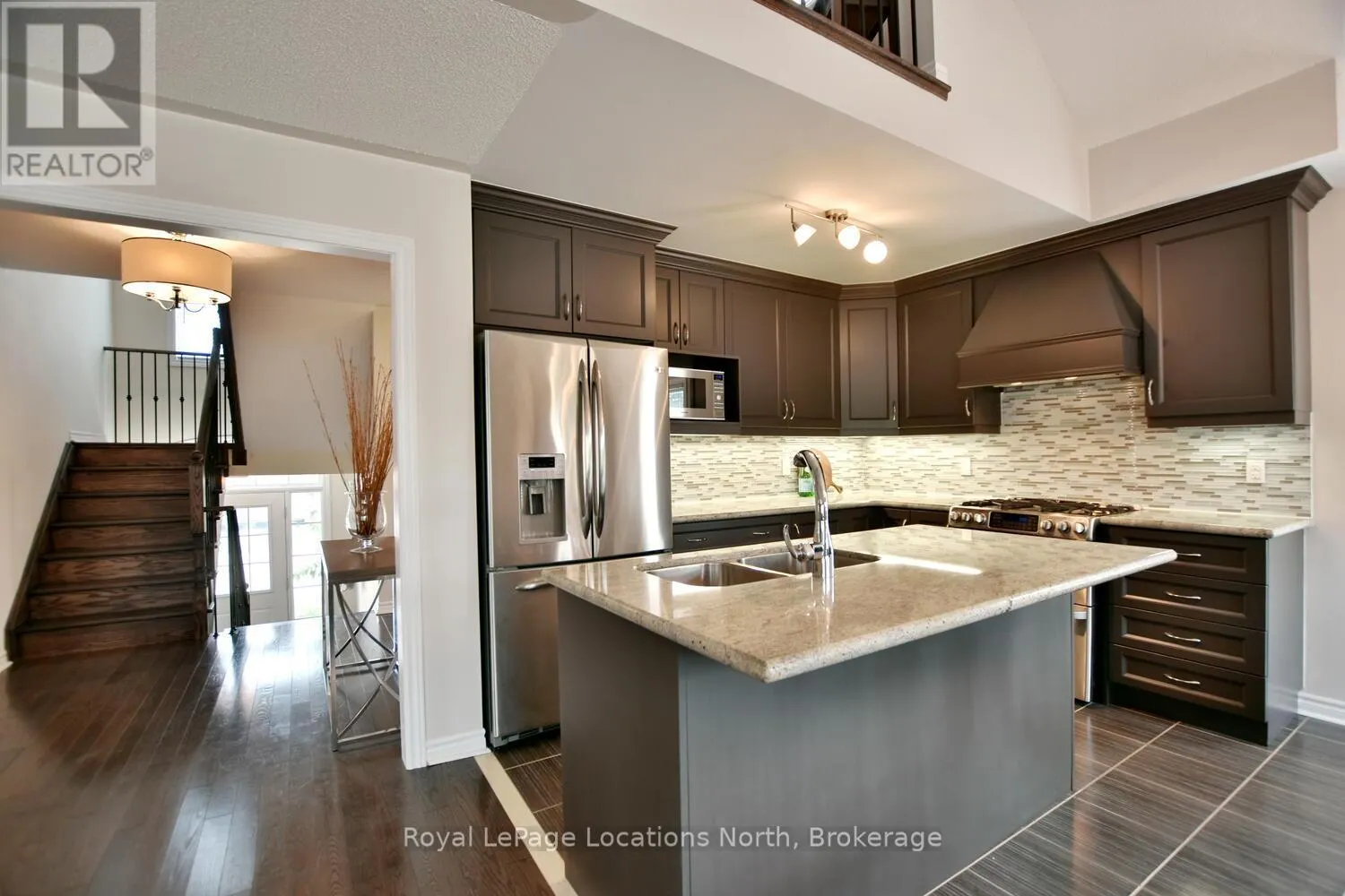 20 LEEWARD CIRCLE