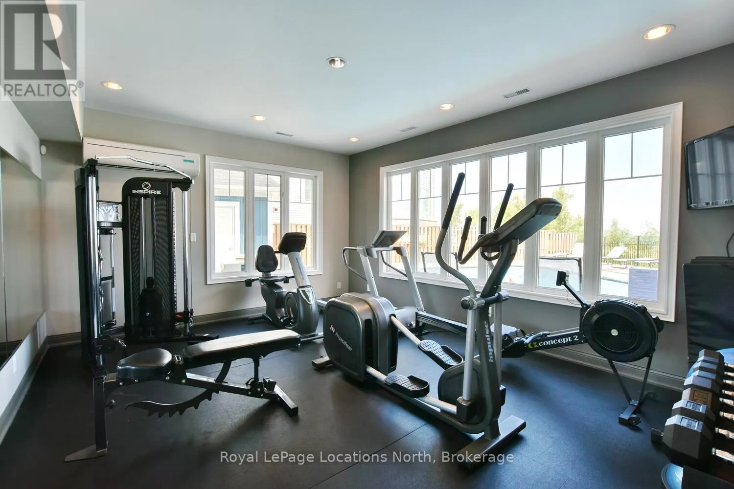 20 LEEWARD CIRCLE