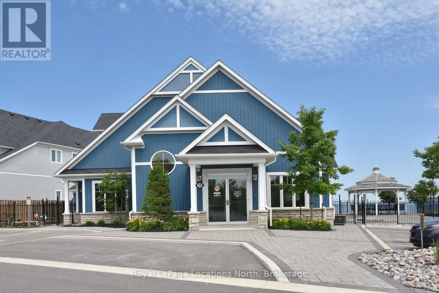 20 LEEWARD CIRCLE