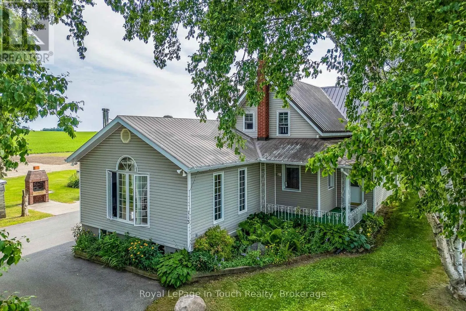 113 CONCESSION 17 ROAD W