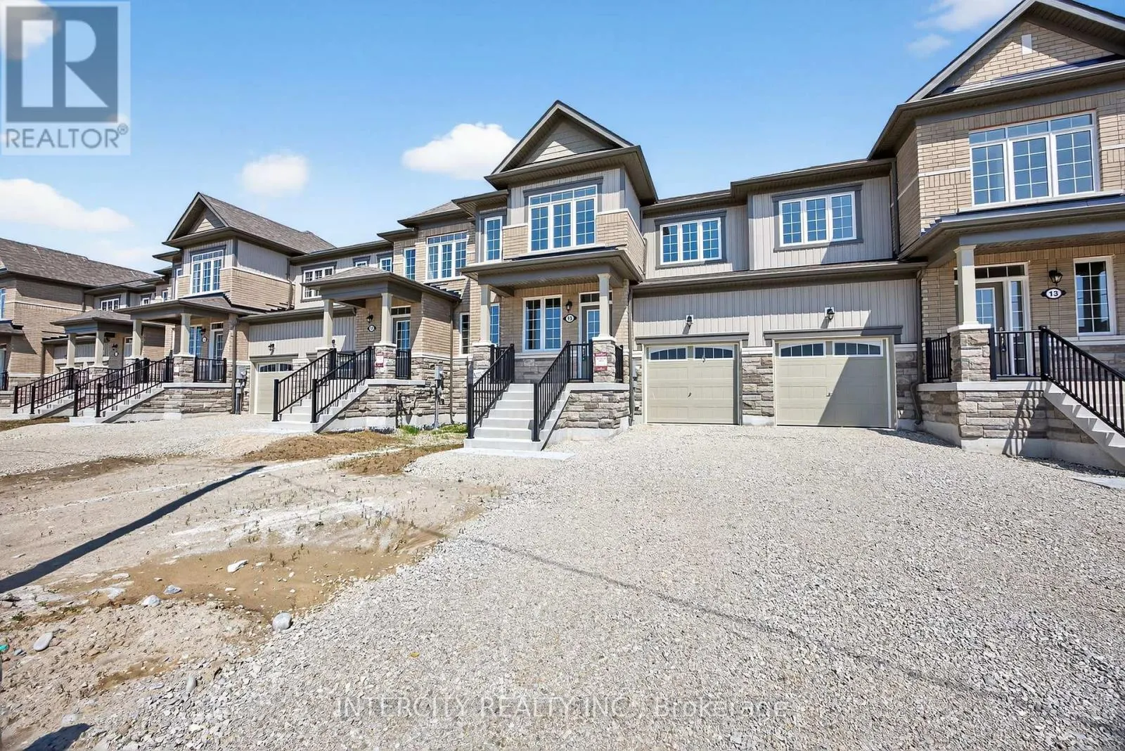 15 AVALON DRIVE