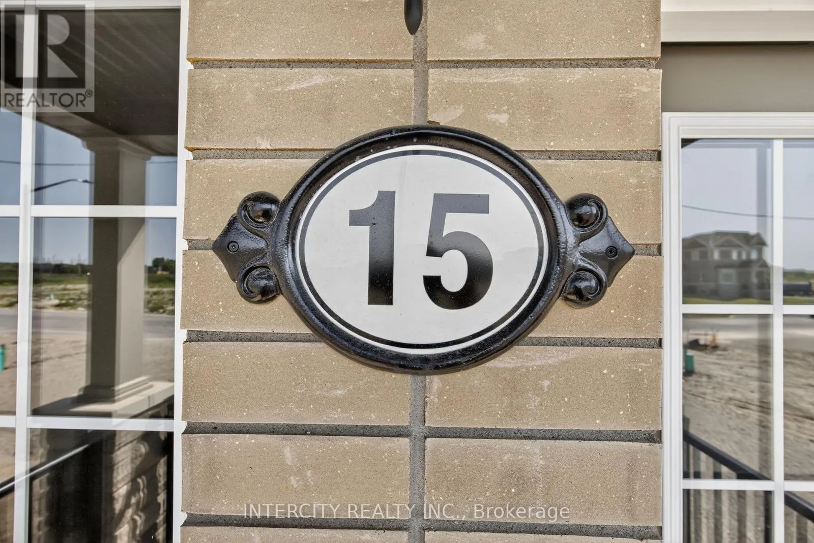 15 AVALON DRIVE