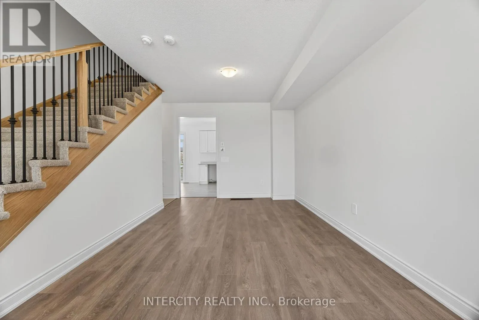 17 AVALON DRIVE
