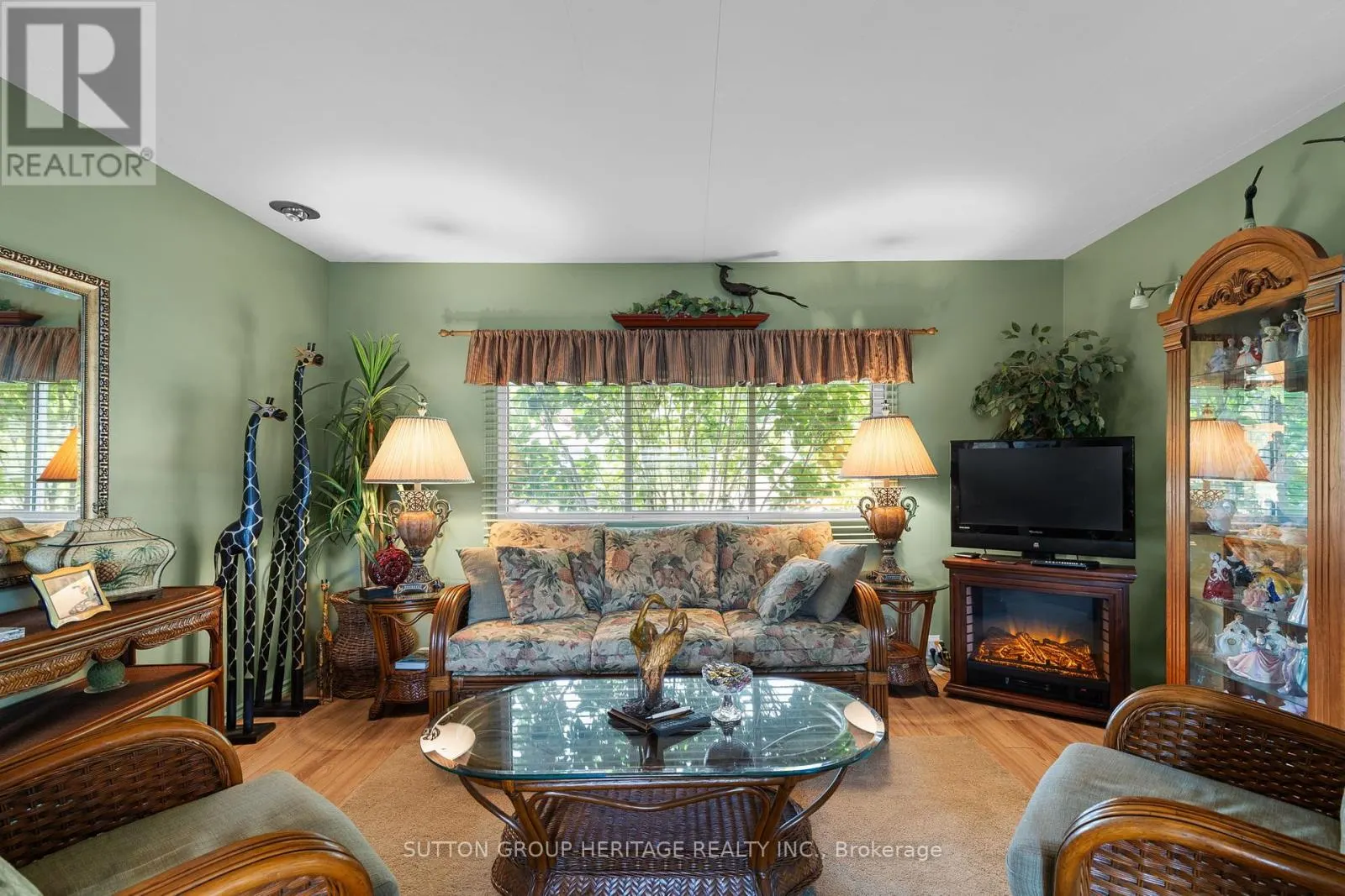 29 CAMERON DRIVE