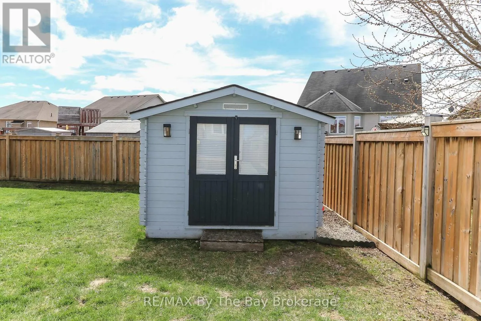 9 BROADPOINT STREET