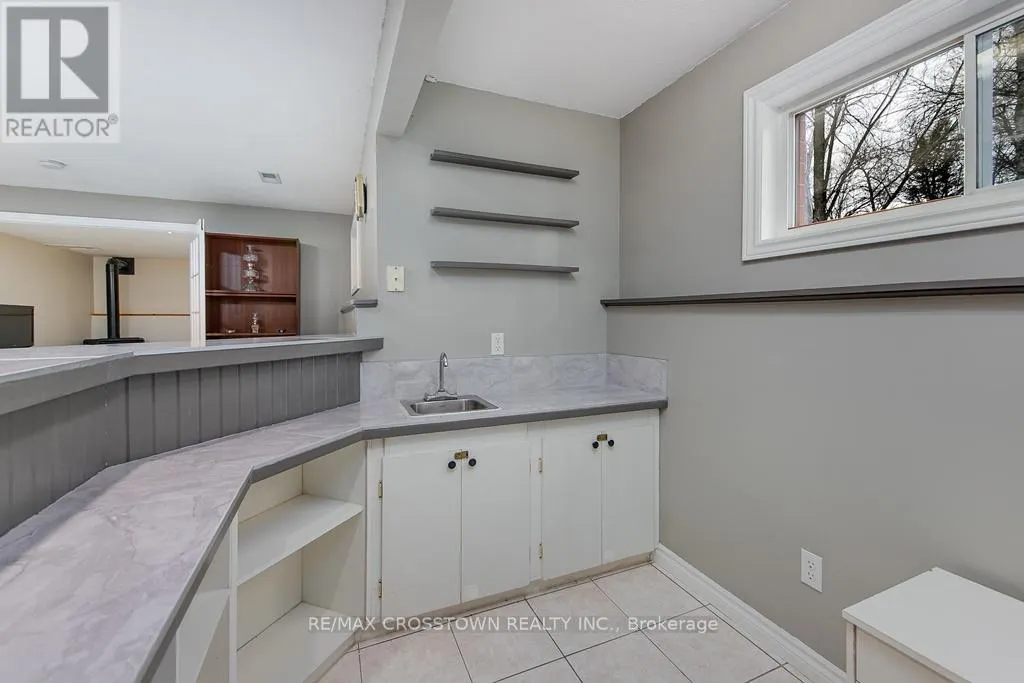 10 BIRCHMOUNT CIRCLE