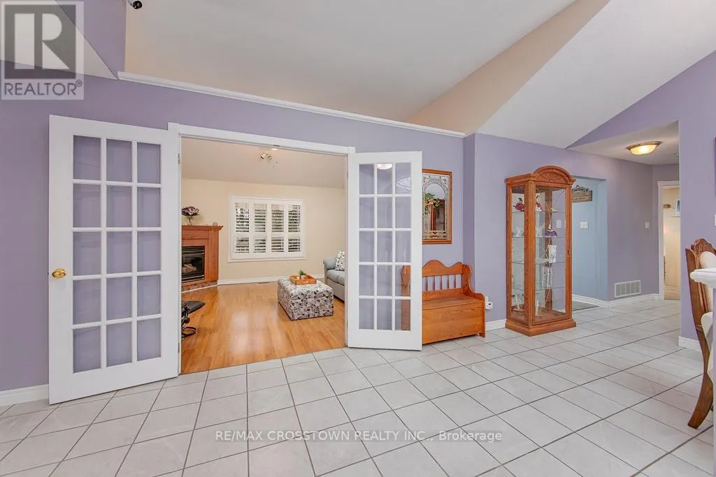 10 BIRCHMOUNT CIRCLE