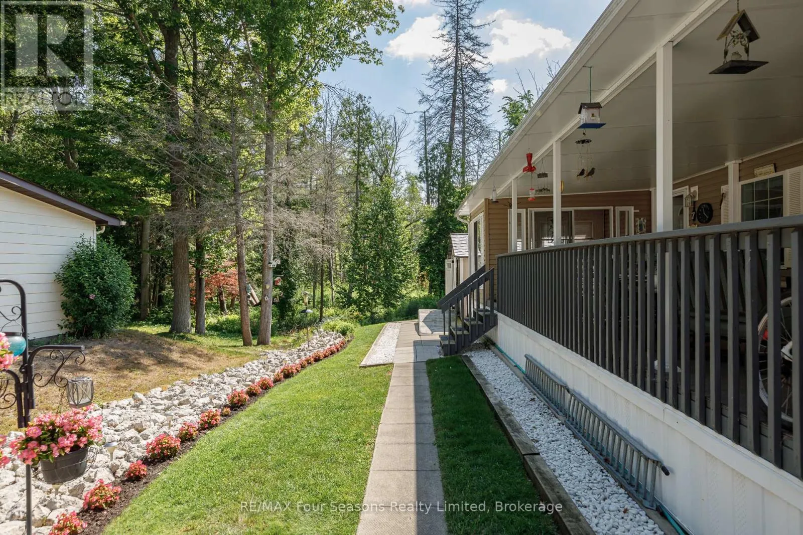 7 ALLEN DRIVE S