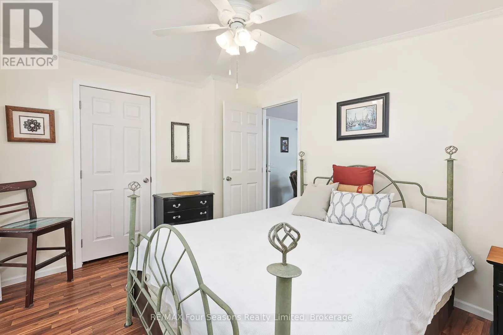 7 ALLEN DRIVE S