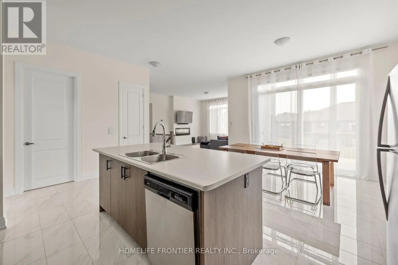 310 RABLEWOOD DRIVE