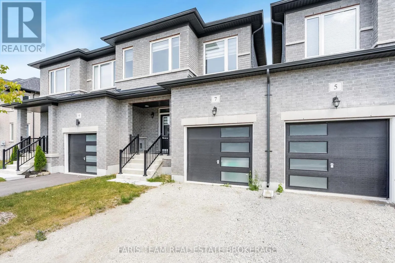 7 LISA STREET