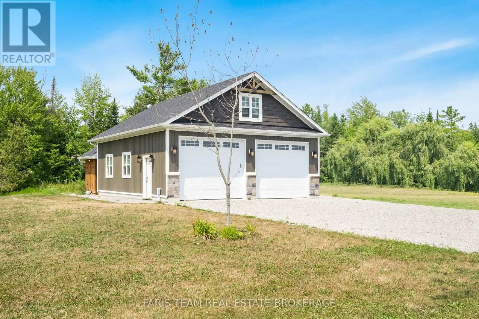 2448 STOCKDALE ROAD