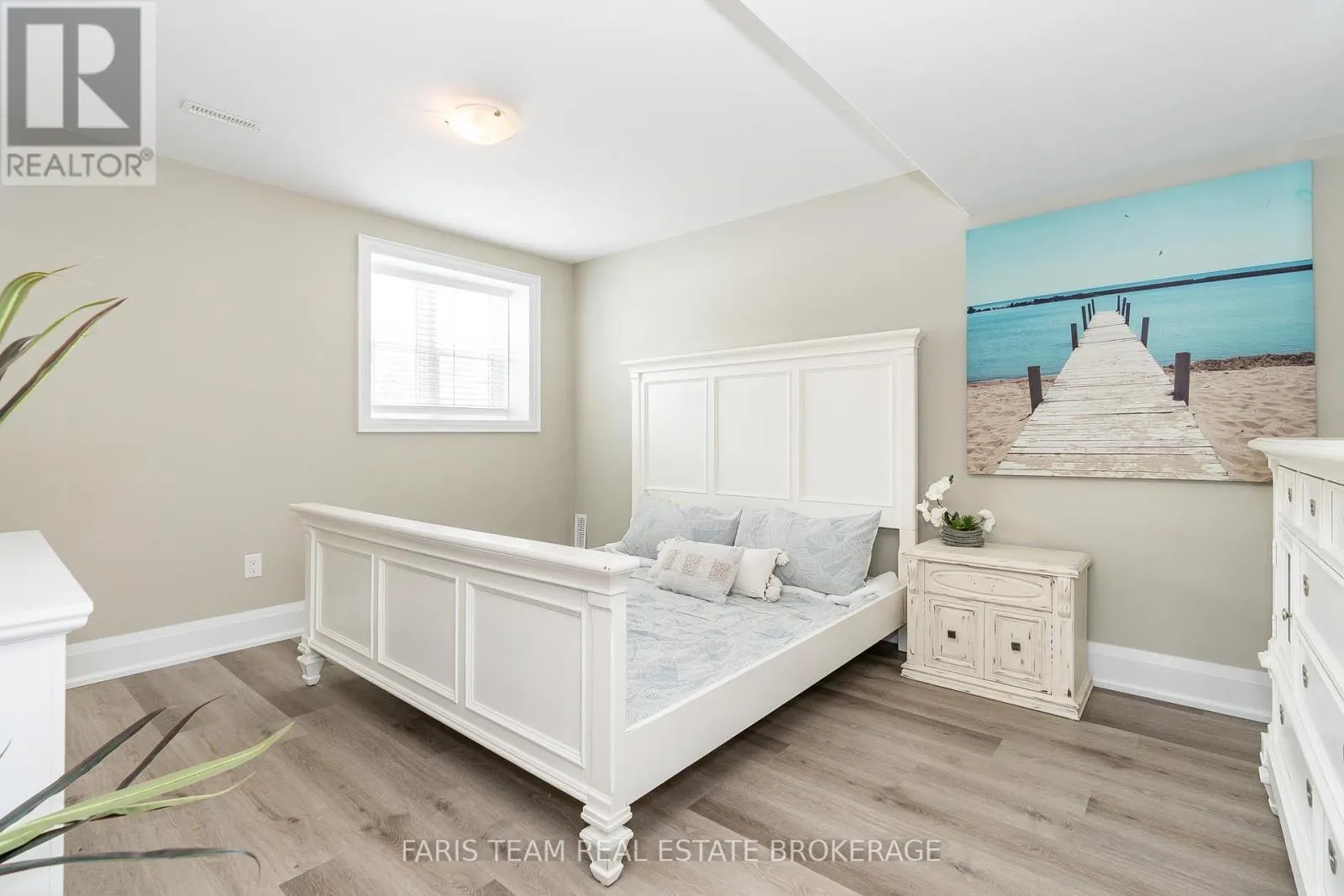 2448 STOCKDALE ROAD