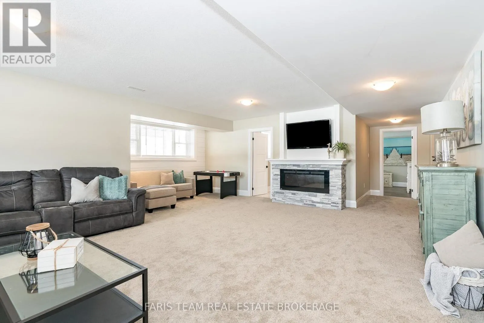 2448 STOCKDALE ROAD