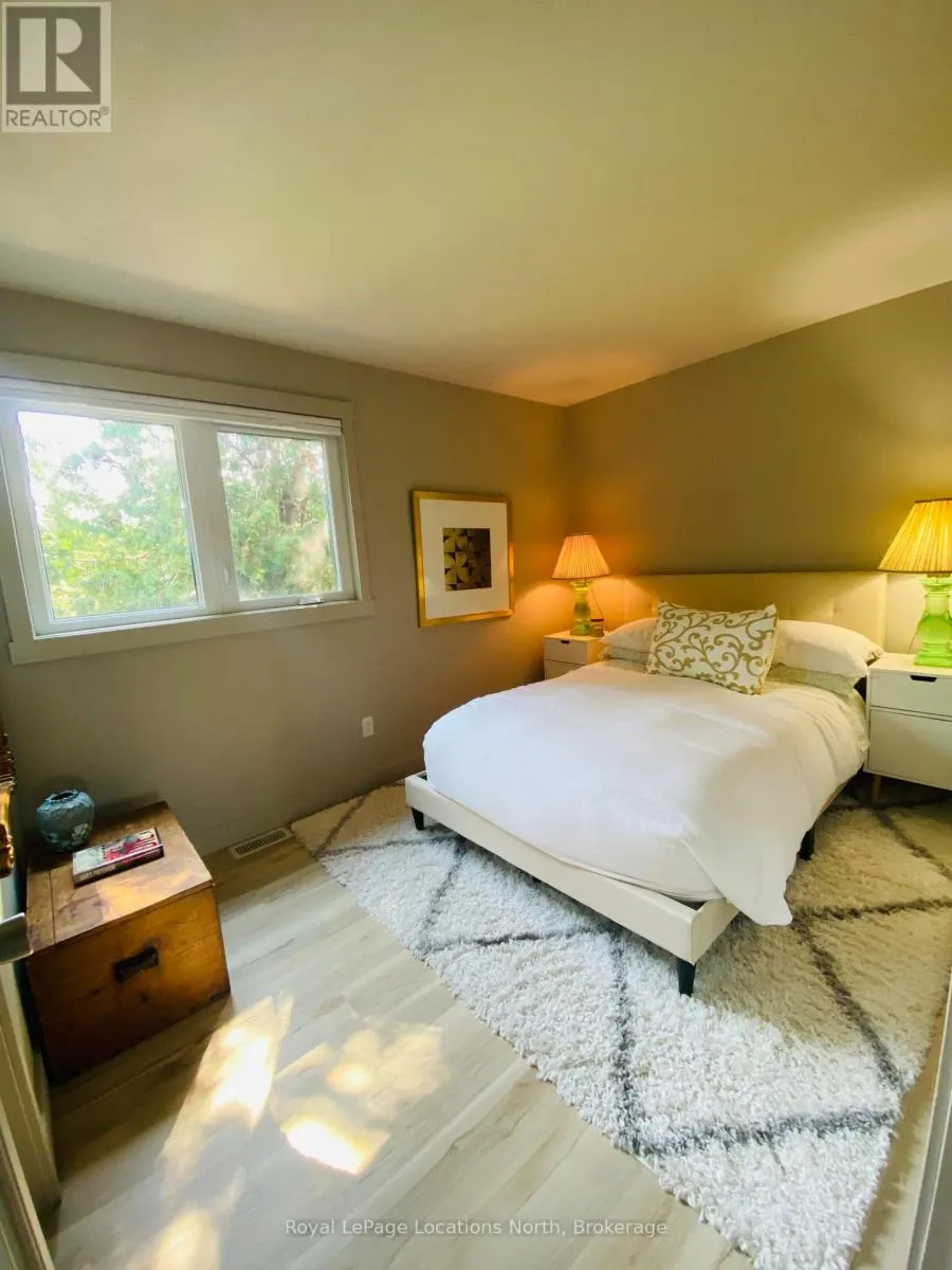 12 - 152 ESCARPMENT CRESCENT, #12
