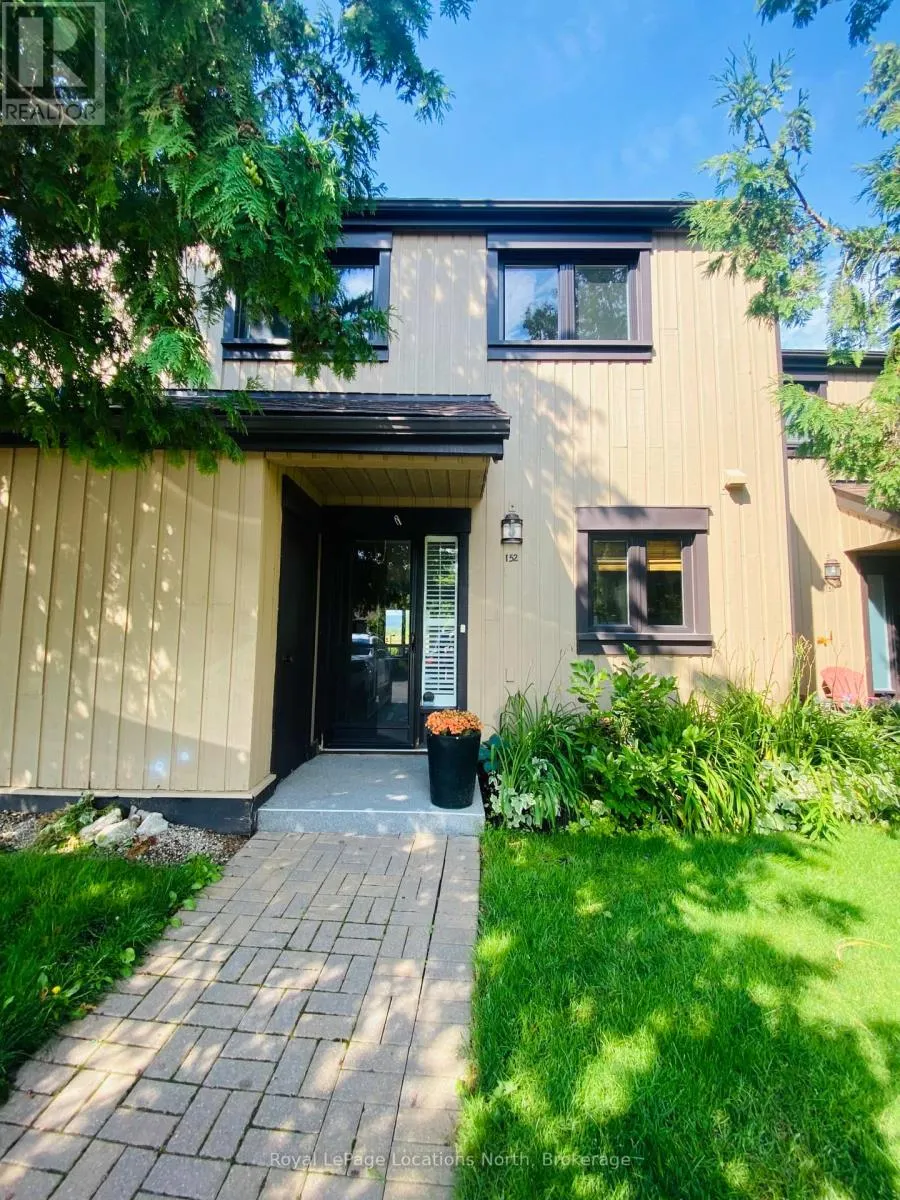 12 - 152 ESCARPMENT CRESCENT, #12