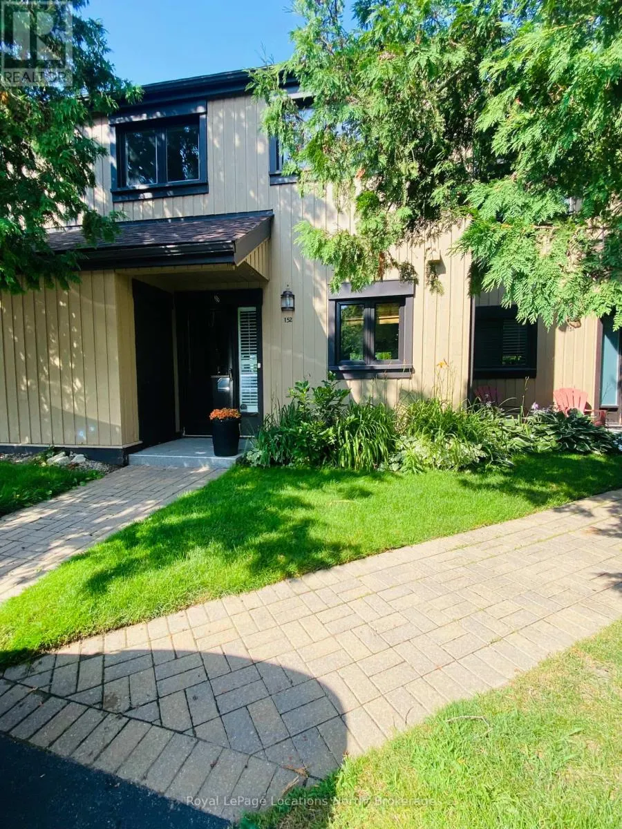 12 - 152 ESCARPMENT CRESCENT, #12
