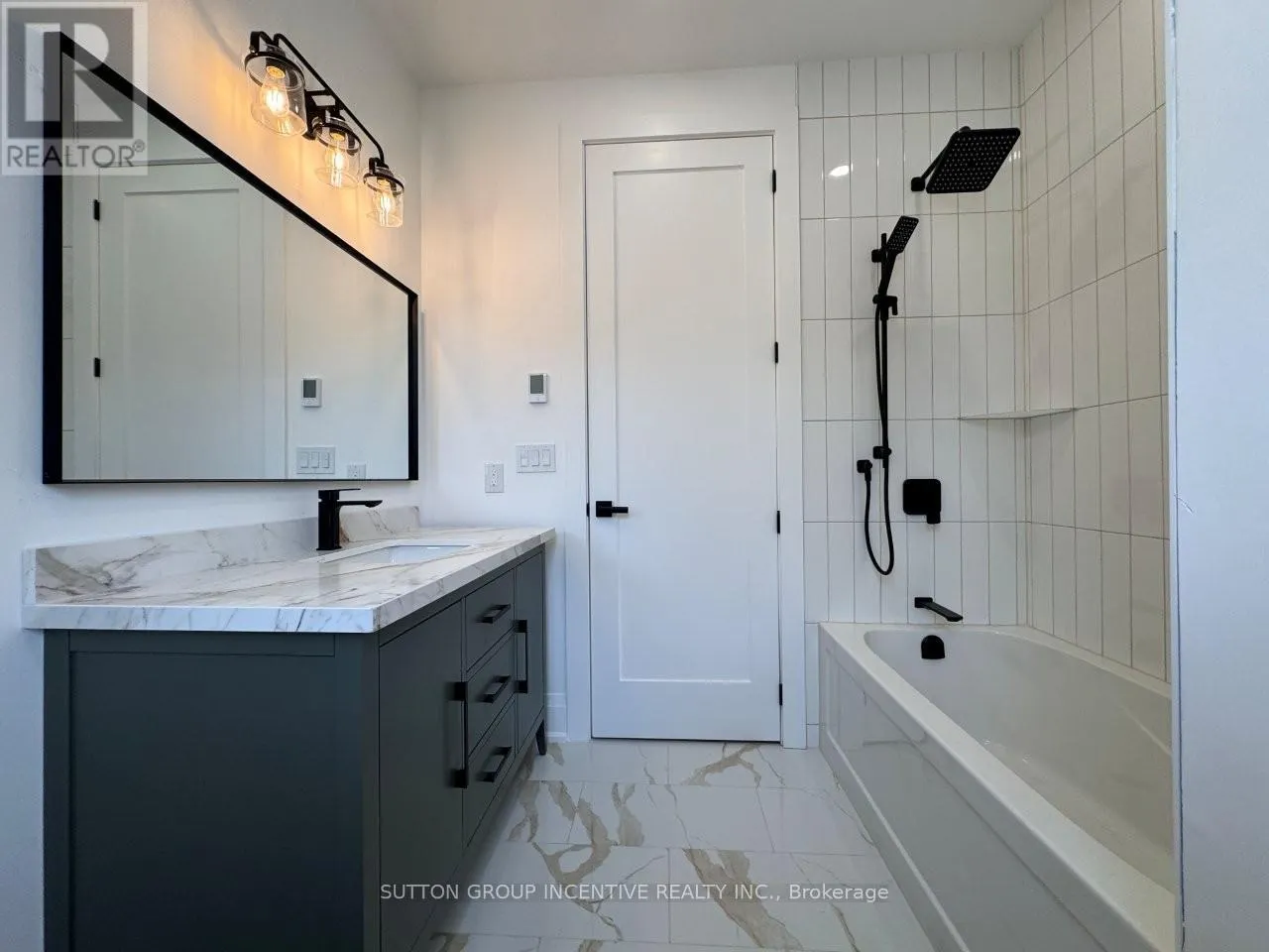 5 JEAN MILLER COURT