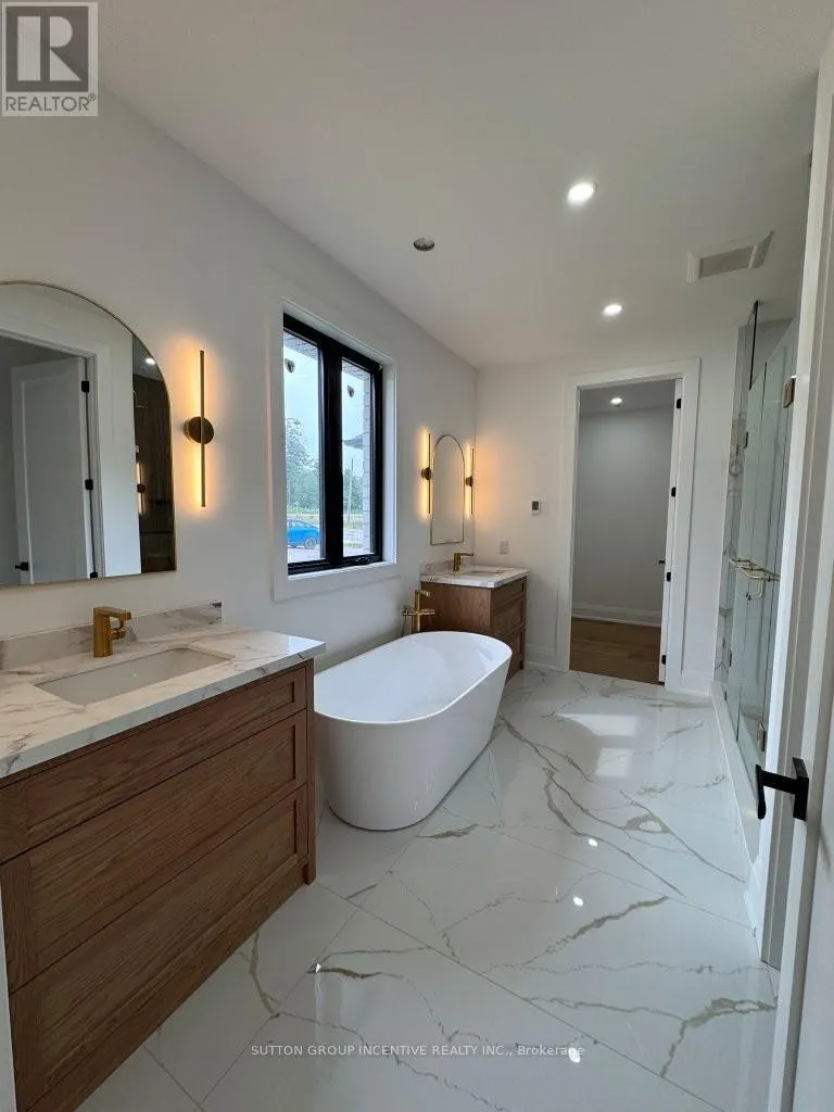 5 JEAN MILLER COURT