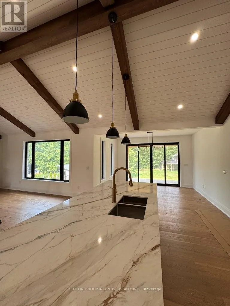5 JEAN MILLER COURT