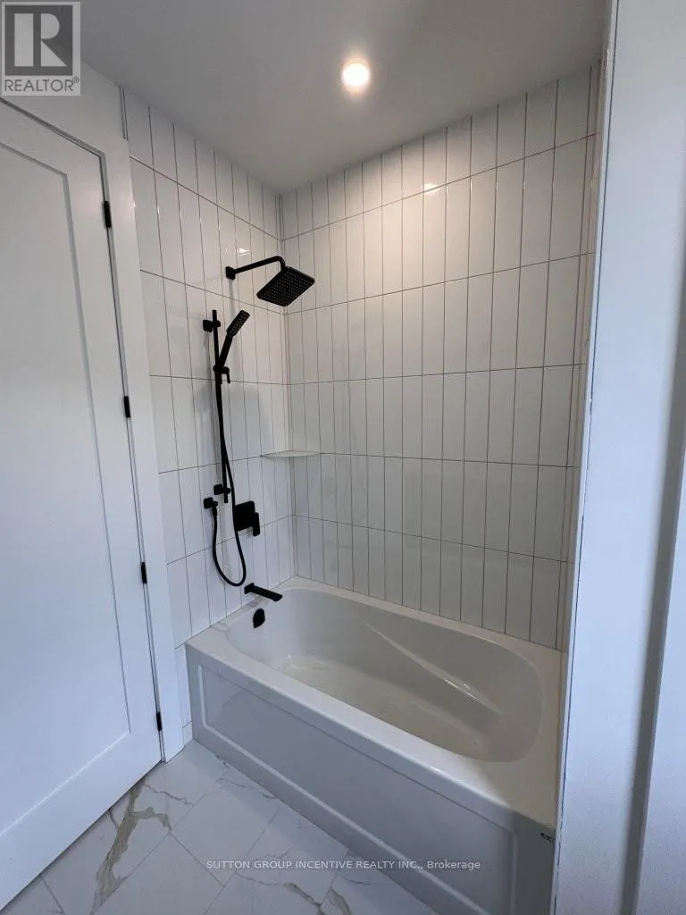 5 JEAN MILLER COURT