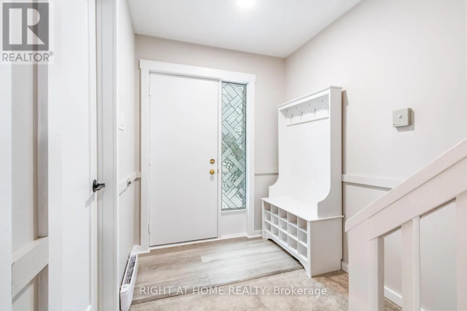 #403 - 12 DAWSON DRIVE