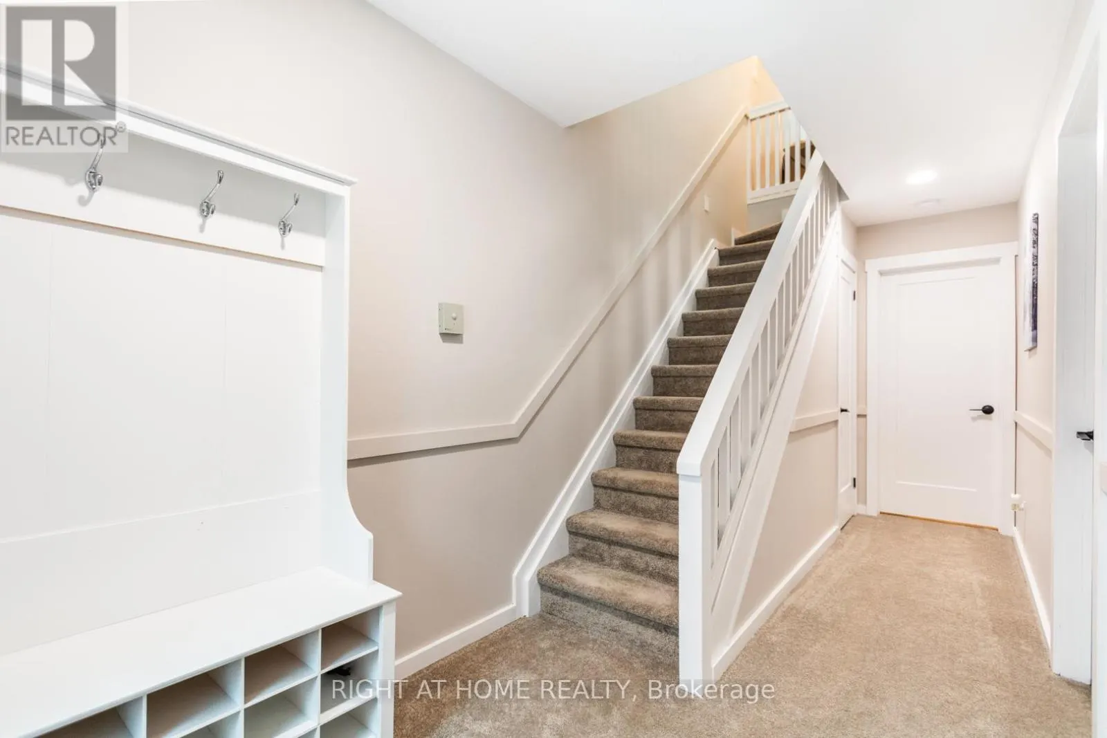 #403 - 12 DAWSON DRIVE