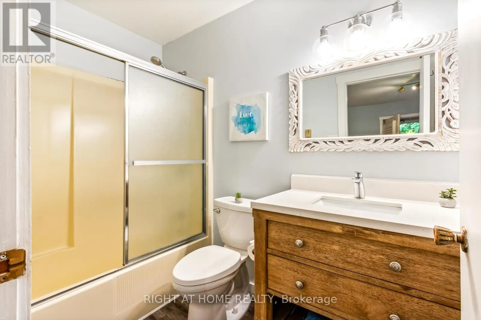 #403 - 12 DAWSON DRIVE