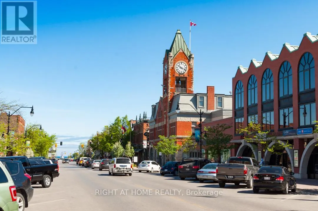 #403 - 12 DAWSON DRIVE