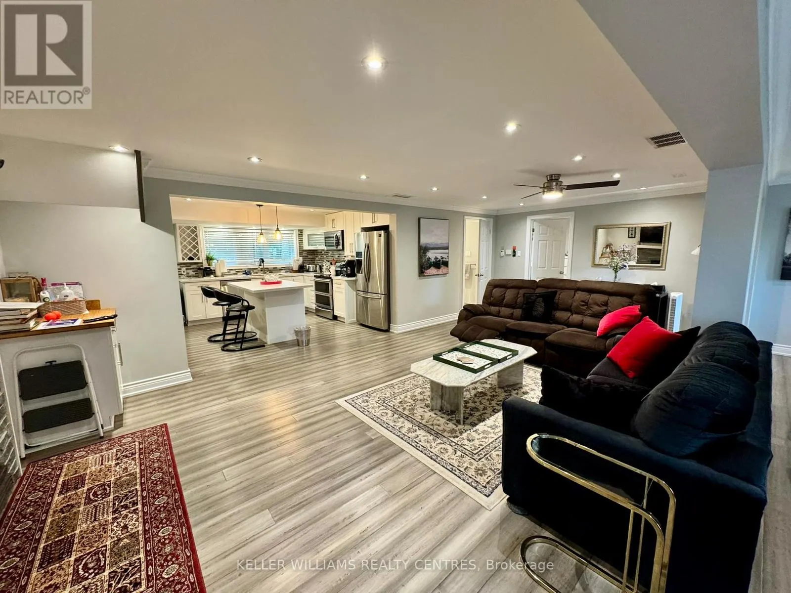 52 MACEDONIA CIRCLE