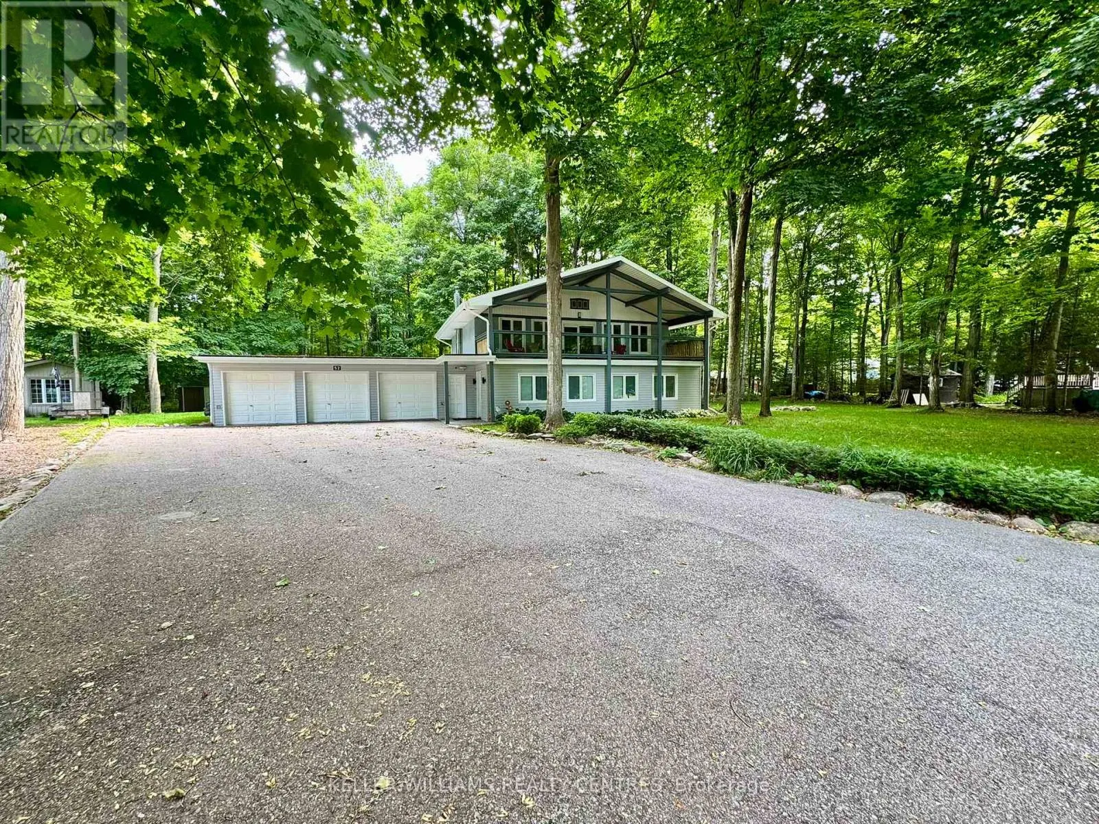 52 MACEDONIA CIRCLE