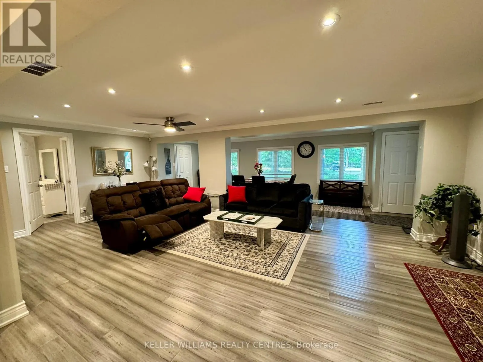 52 MACEDONIA CIRCLE