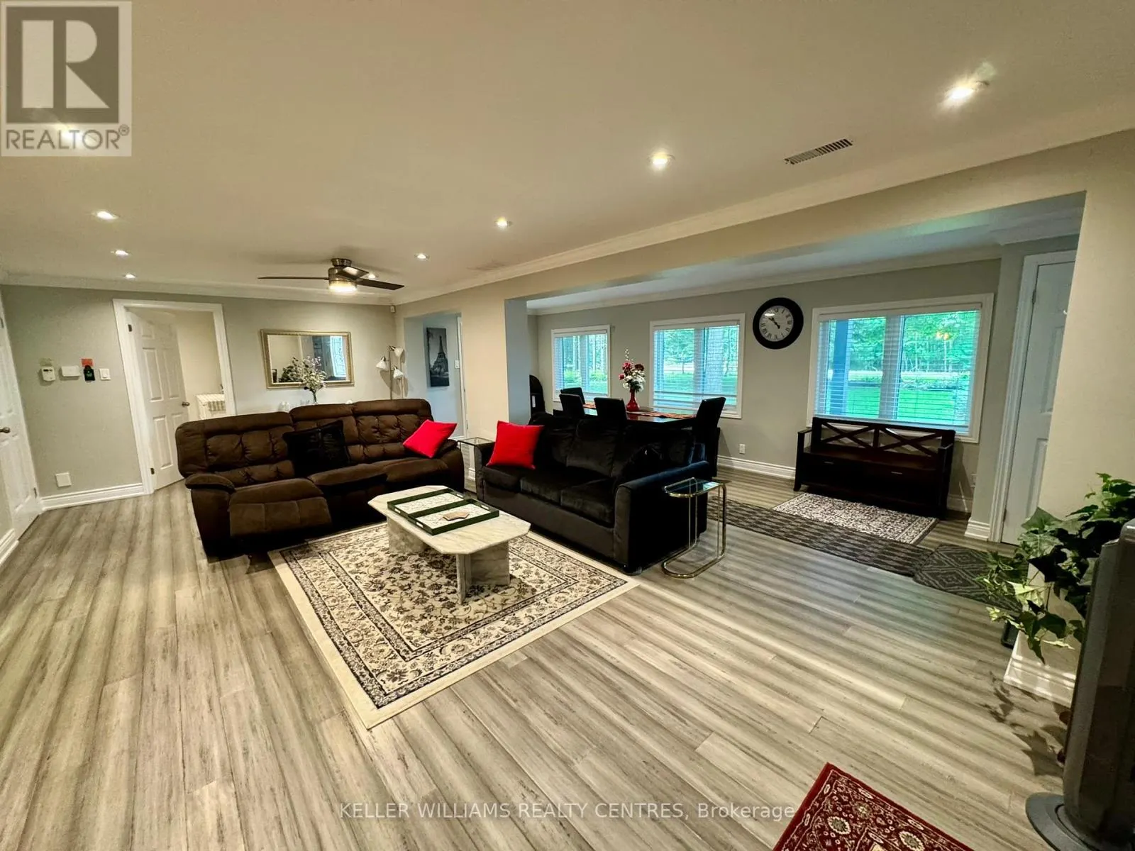 52 MACEDONIA CIRCLE