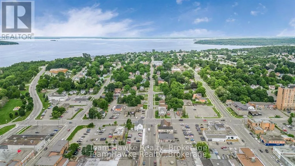 526 DOMINION AVENUE